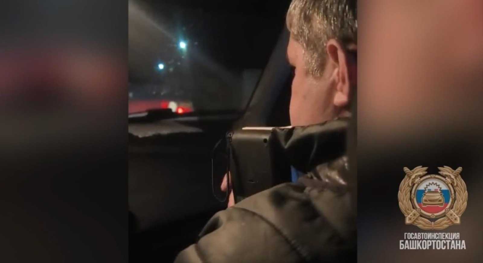 В Башкирии пьяный водитель без прав вез детей без автокресел