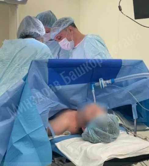 В Уфе врачи двух центров спасли роженицу с редким заболеванием