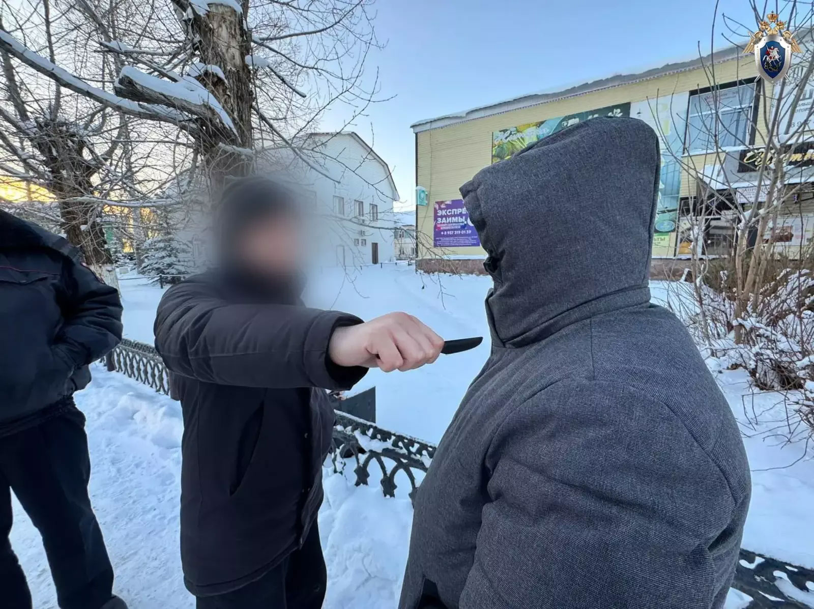 18-летний житель Башкирии ударил ножом в шею случайного прохожего