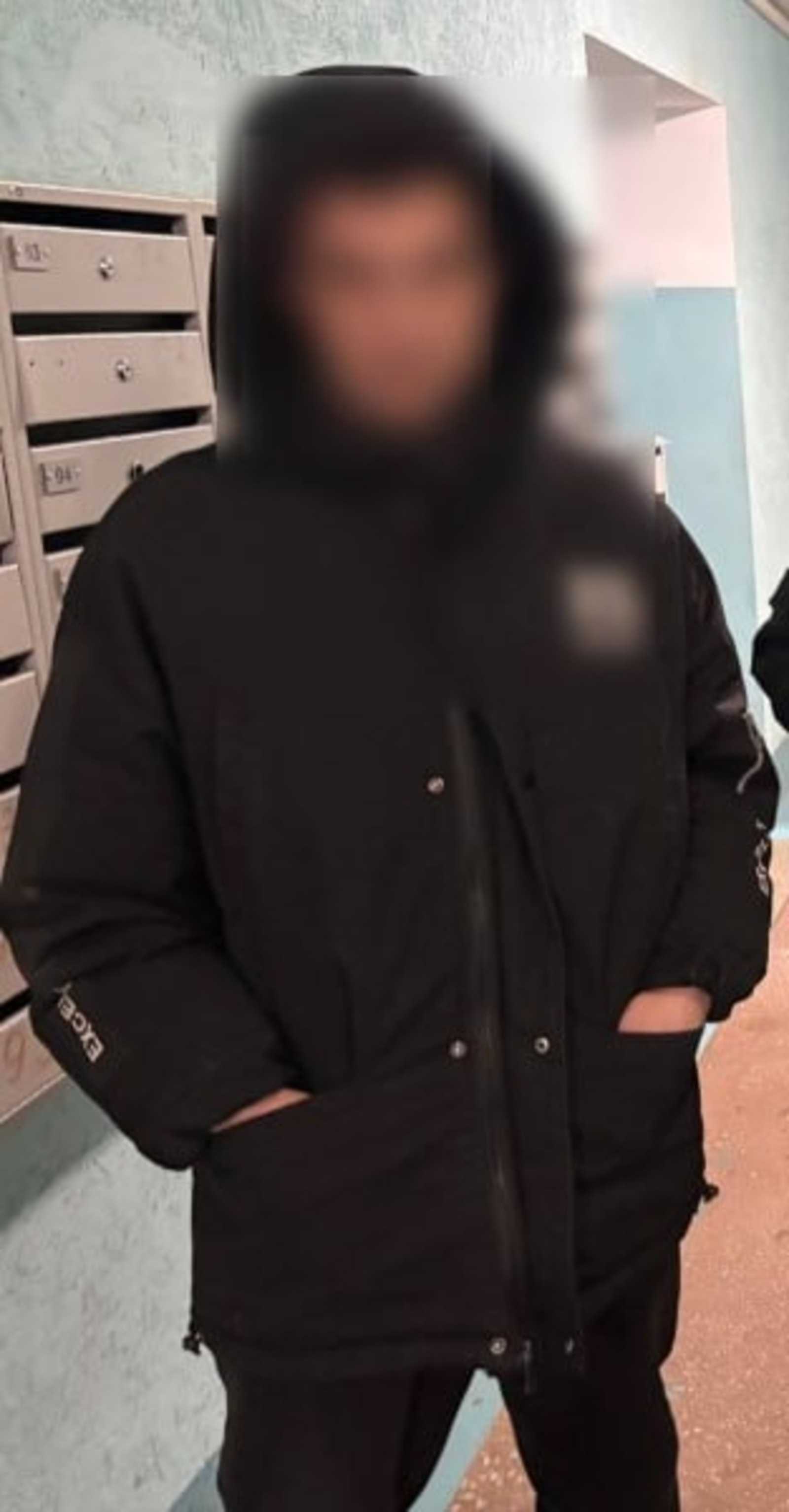 Пьяный уфимец разбил дверь кирпичом и украл вертел с мясом