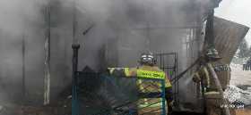 При пожаре в хозпостройке под Уфой пострадала 48-летняя женщина