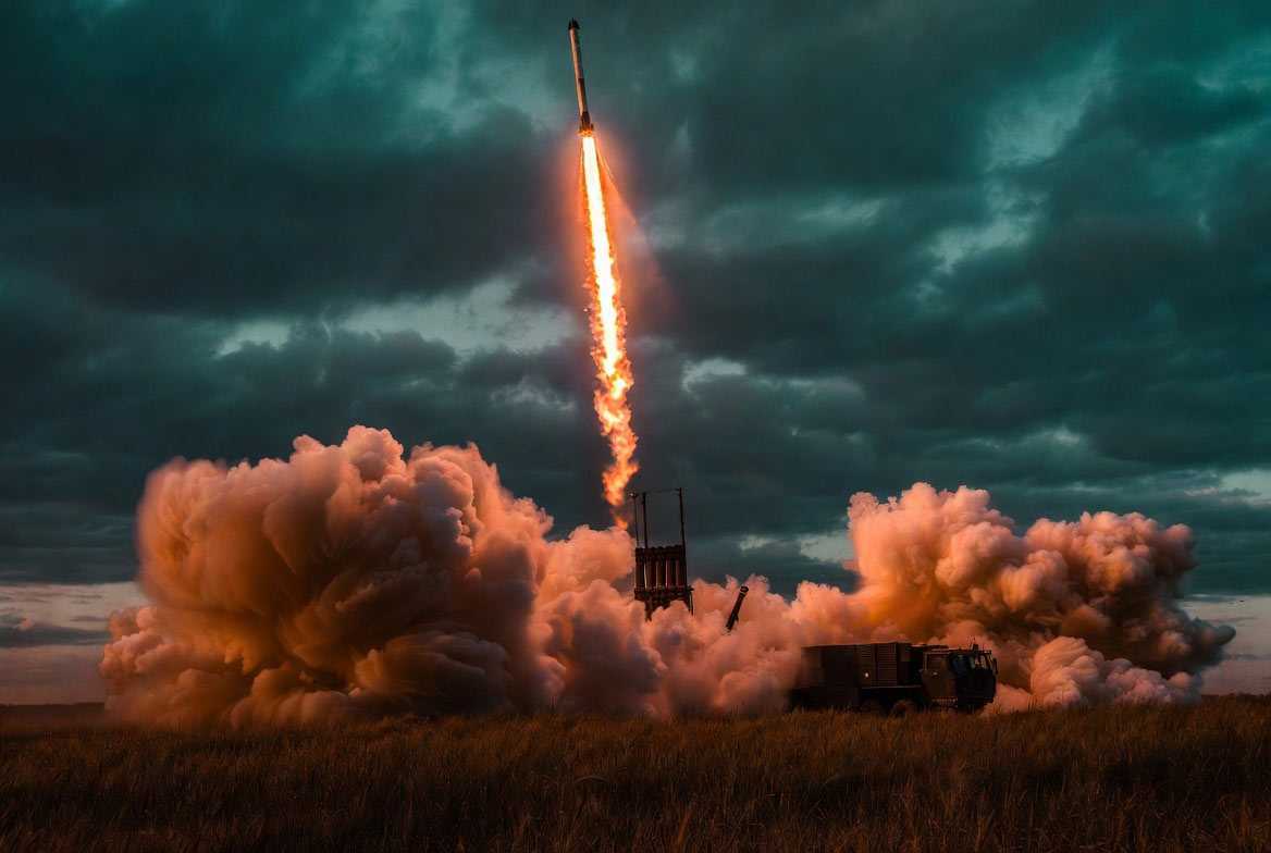 Неожиданно. "Искандеры" больше не нужны. HIMARS словил особую "птичку"