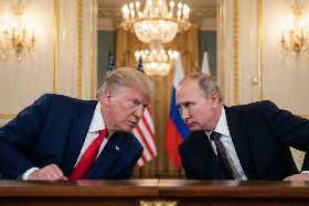 Путин появился в Белом доме: Трамп повесил снимок с президентом России рядом с фотографией внучки