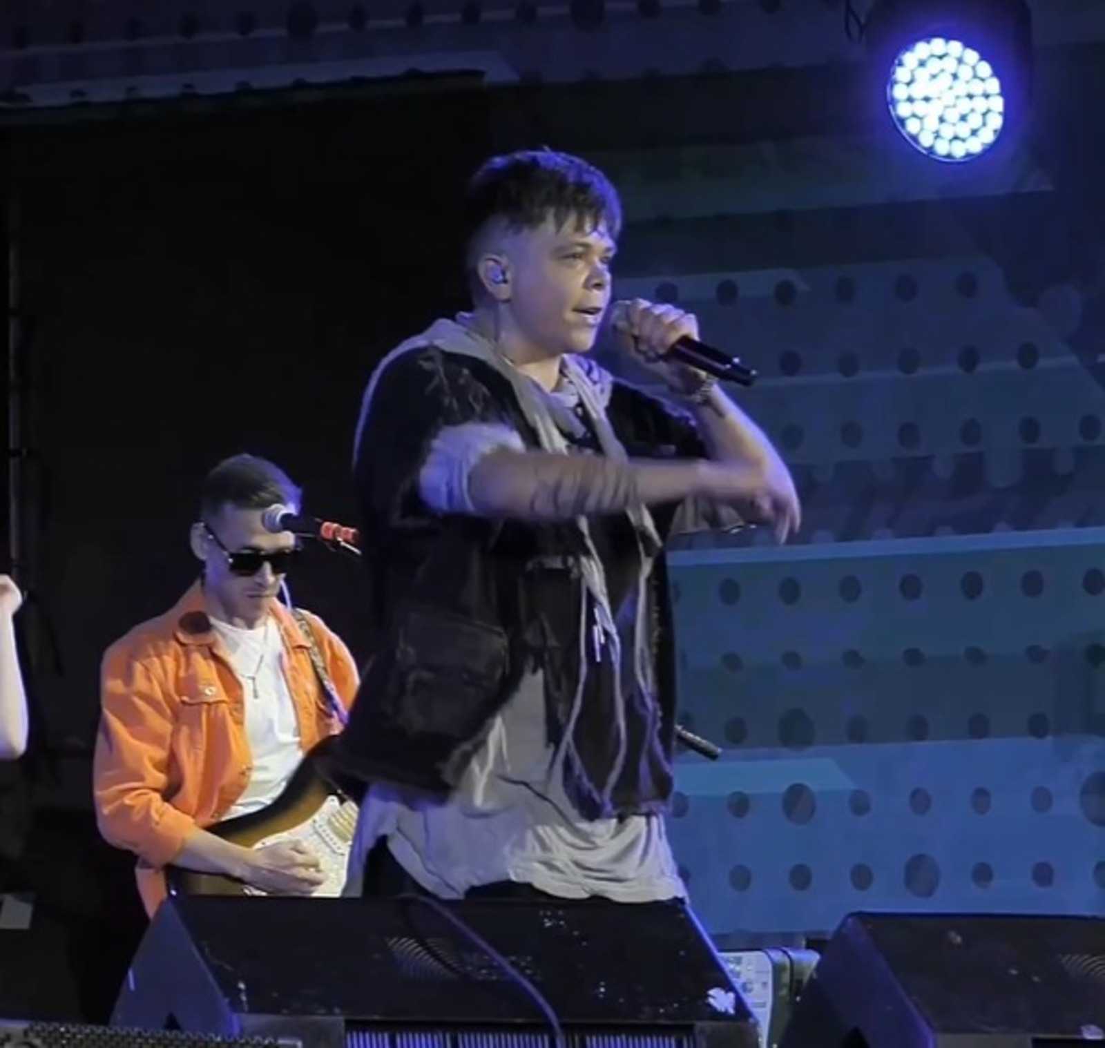 Элвин Грей вернул песню «Туган як» на музыкальные платформы после решения суда