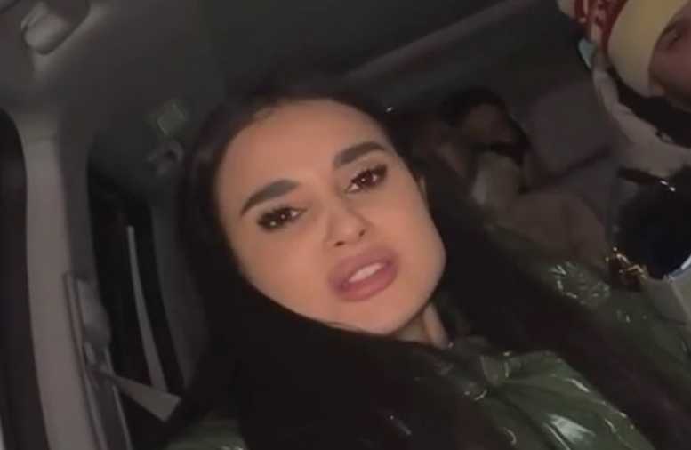 Колесо подвело: певица Гульназ Асаева провела четыре часа на трассе после концерта