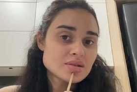 Гульназ Асаева сокращает гастроли из-за истерик при расставании с семьей