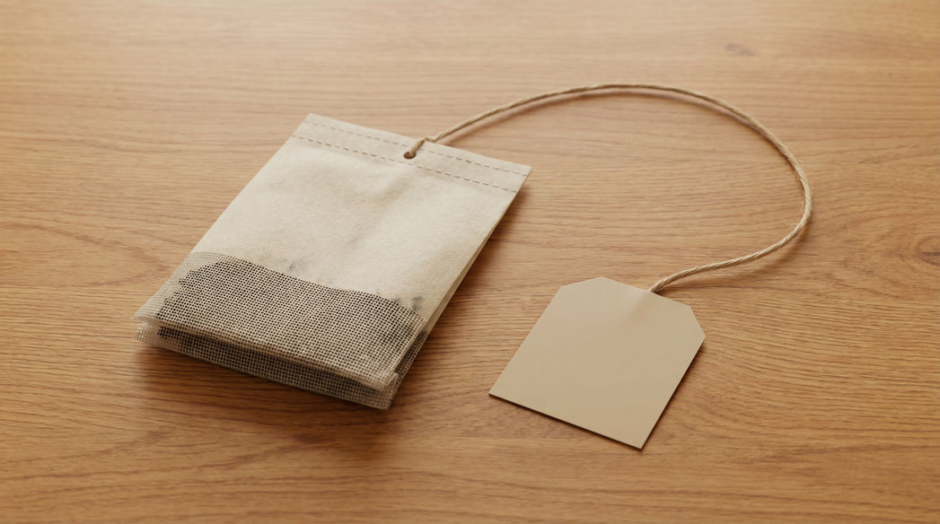 Раскрываем секрет: для чего класть использованный чайный пакетик в холодильник