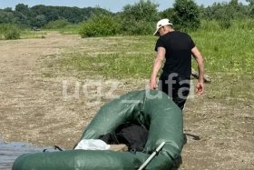 Рыбак едва не утонул вместе с лодкой на реке Белой в Уфе