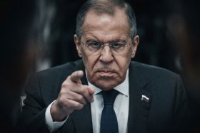 Одной фразой Лавров дал понять, чем может ответить Россия в случае нападения Европы